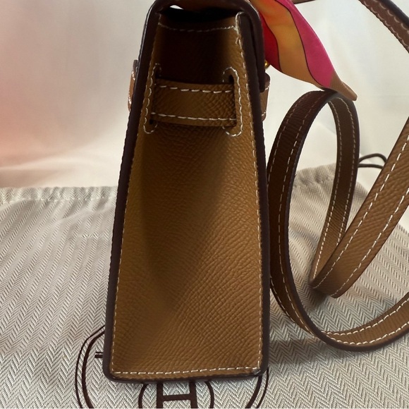 Brown Leather Handbag with Pink Accents - Picture 13 of 17
